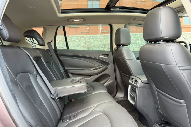 别克 昂科威 2016款 20T 两驱精英型中控内饰7004