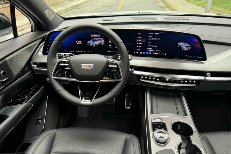 凯迪拉克XT5 2025款 2.0T 尊贵型中控内饰7004