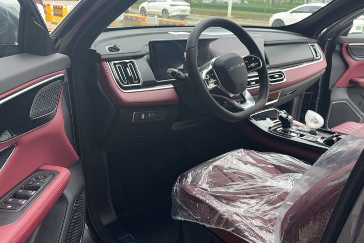 捷途X70 PLUS 2025款 1.5T 精英版 5座中控内饰7002