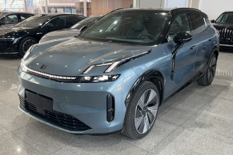 领克08 EM-P 2025款 220km 四驱性能Halo