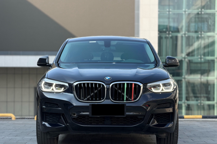 宝马X4 2021款 xDrive 25i M运动套装车身外观6008