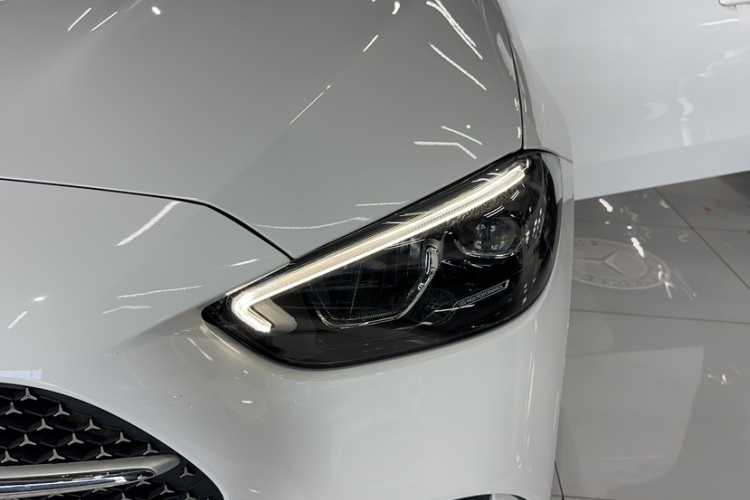 奔驰C级 2023款 C 200 L 运动版局部细节36