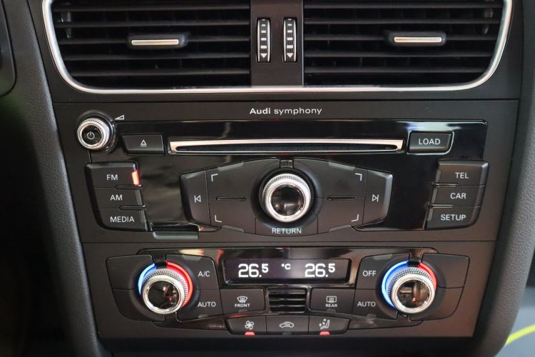 奥迪A4L 2016款 35 TFSI 典藏版 自动标准型局部细节16