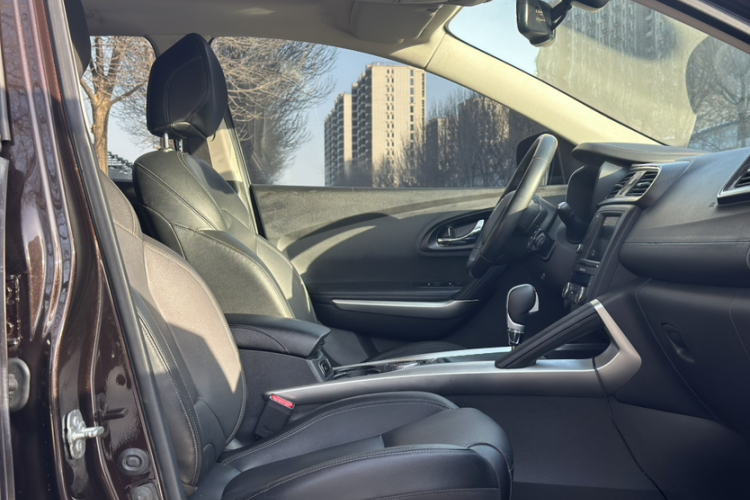 雷诺 科雷嘉 2017款 2.0L 四驱尊贵版中控内饰7010