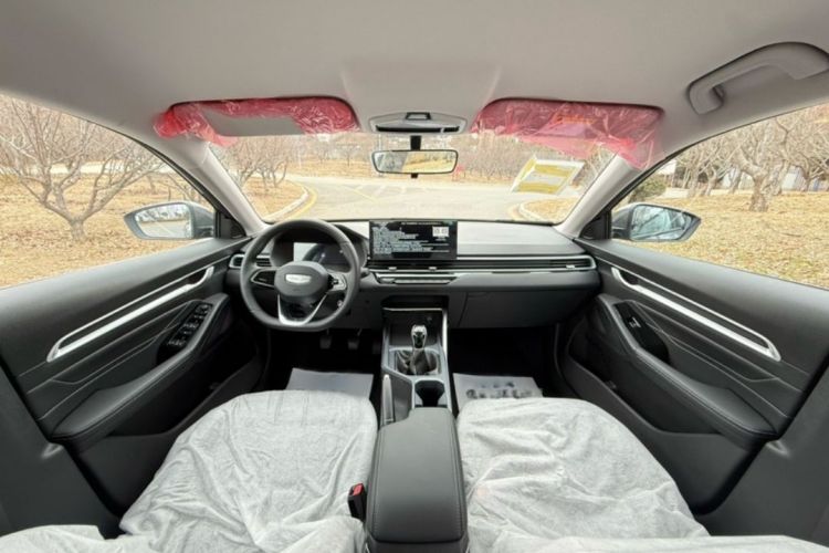 吉利汽车 帝豪 2026款 第4代 400万纪念款 1.5L 手动超越型局部细节22