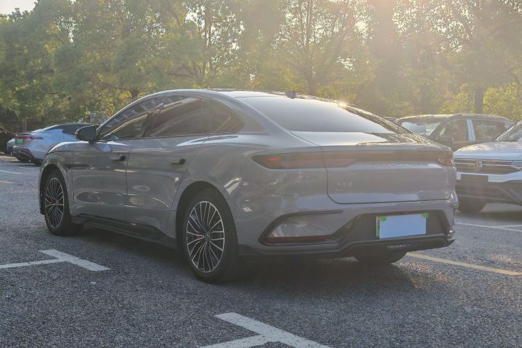 比亚迪 汉 2025款 EV 智驾版 701KM激光雷达尊享型车身外观6006