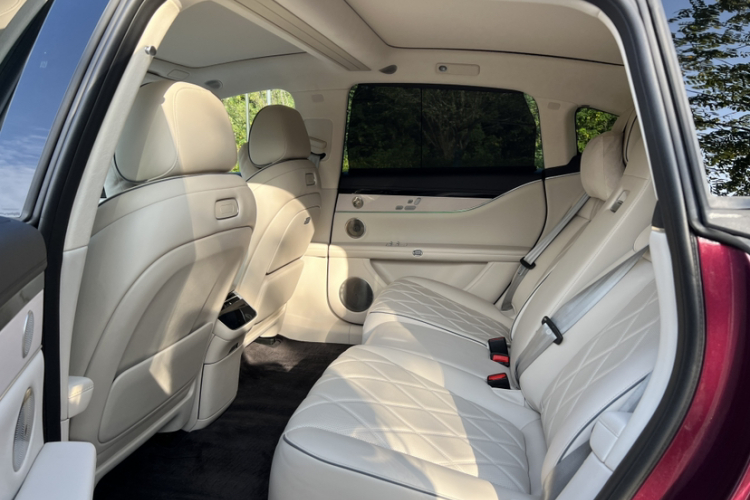 鸿蒙智行 享界S9 2025款 增程 Ultra中控内饰7003