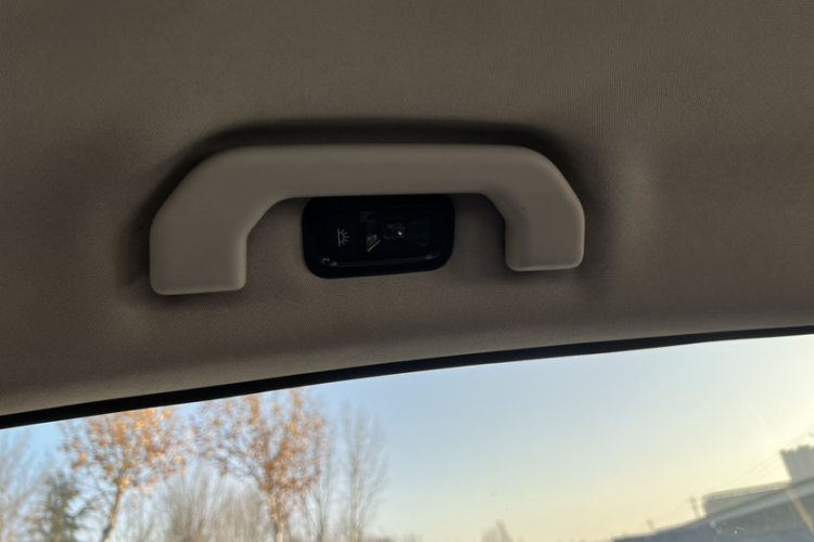 思皓QX 2021款 300T DCT追光版局部细节9012