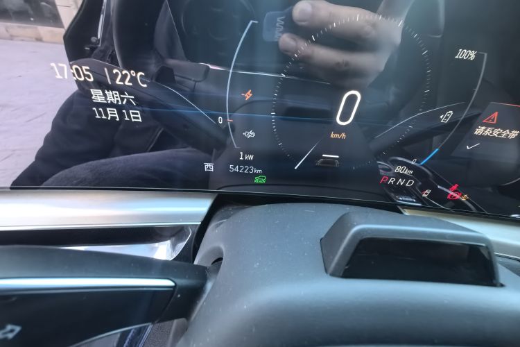 凯迪拉克 IQ锐歌 2022款 四驱高性能尊贵版中控内饰15