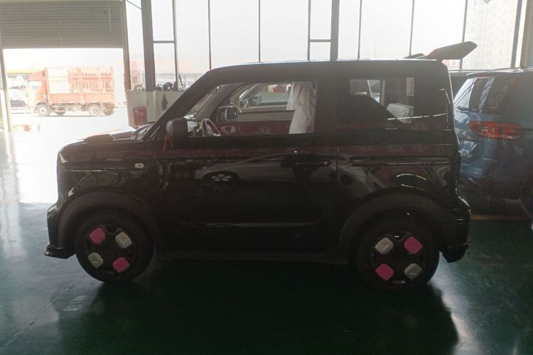 吉利银河 2025款 210km 熊猫卡丁车身外观6002