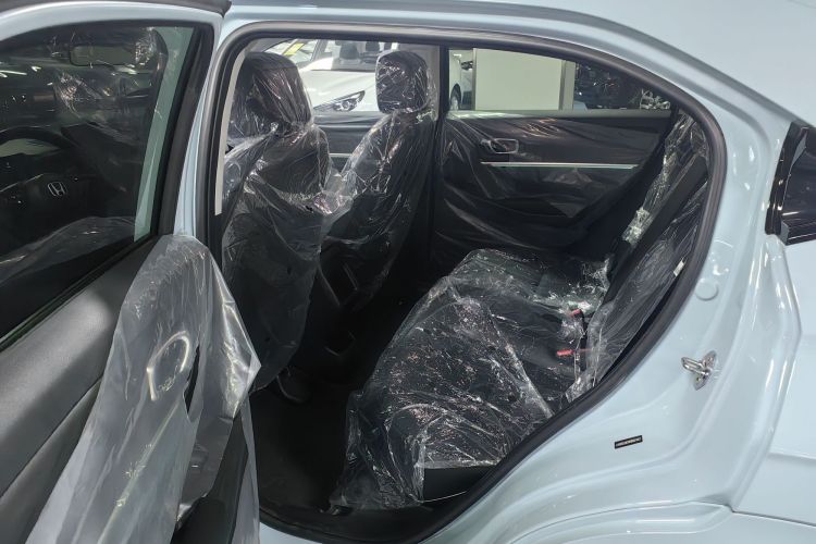 本田 e:NP1 极湃1 2023款 420km 见极版中控内饰7003