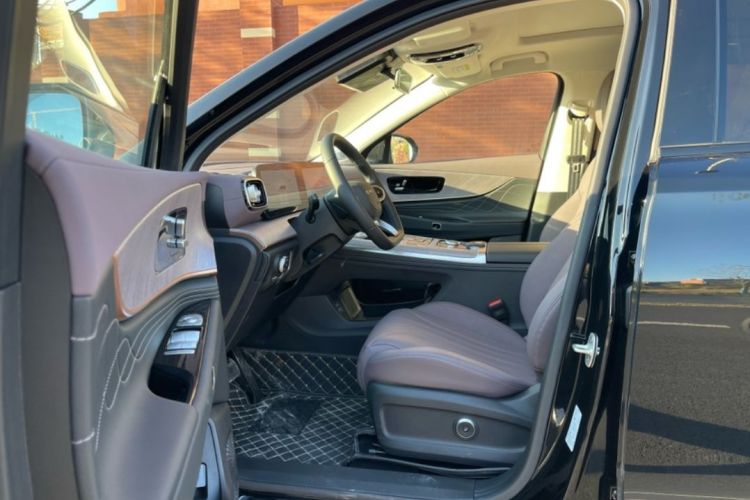 奇瑞 瑞虎9 C-DM 2025款 1.5T 106KM超享版 7座 磷酸铁锂中控内饰7001