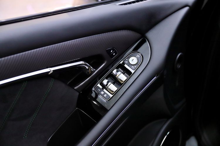 岚图汽车 岚图FREE 2025款 318 318km 后驱环游版中控内饰7001