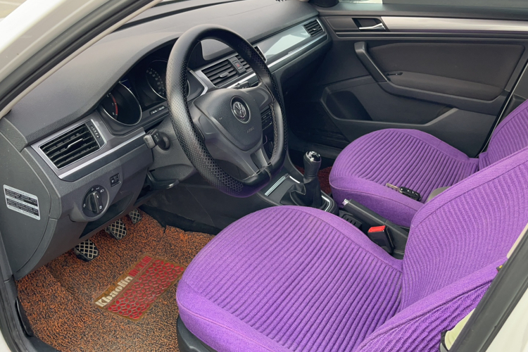 大众 宝来 2016款 1.6L 手动时尚型中控内饰7001