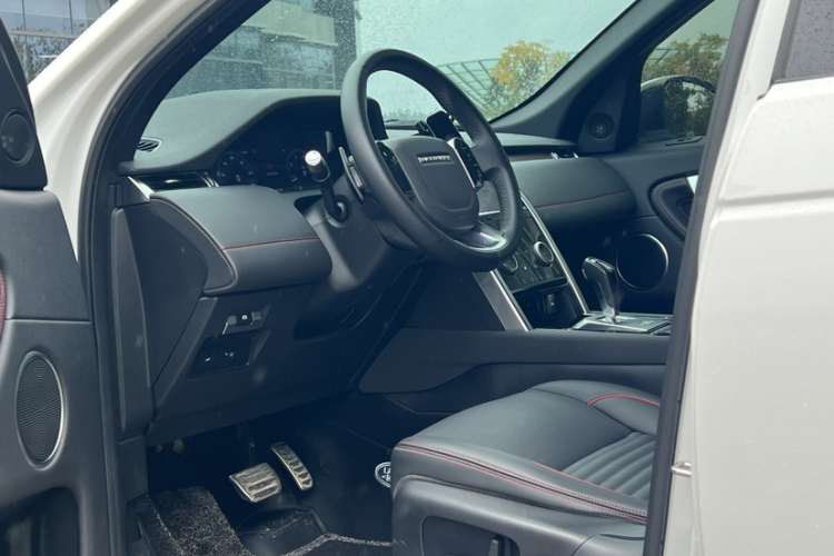 路虎 发现运动版 2020款 249PS R-Dynamic 性能版中控内饰7006