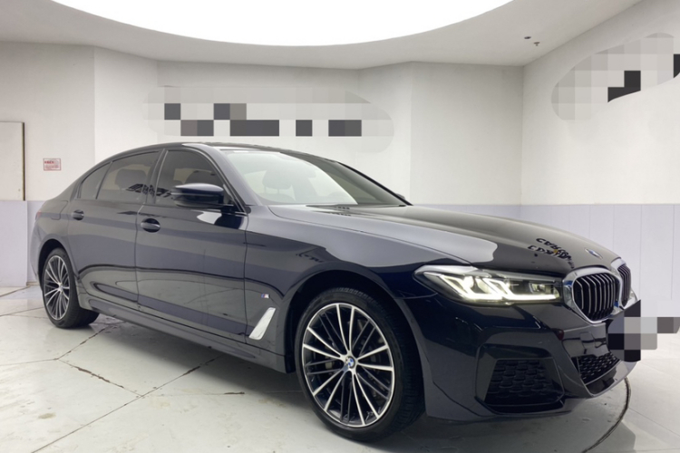 宝马5系 2023款 530Li 领先型 M运动套装车身外观6005