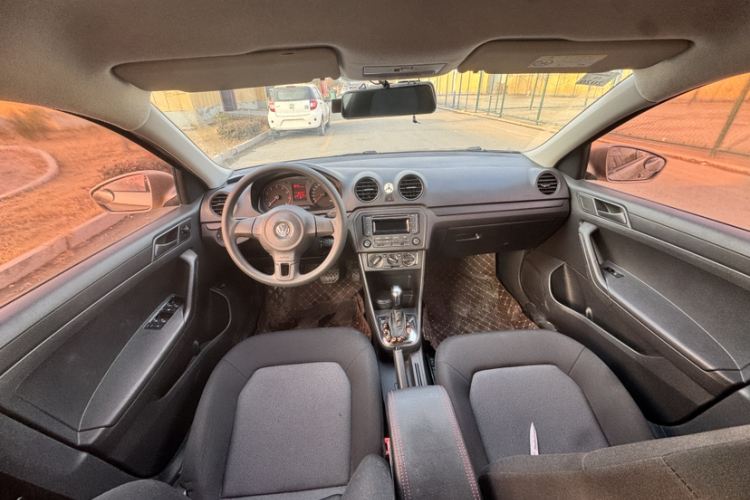 大众 捷达 2015款 质惠版 1.6L 自动时尚型中控内饰7002