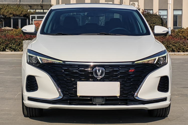 长安 逸动 2021款 PLUS 蓝鲸NE 1.4T GDI DCT旗舰型车身外观6003