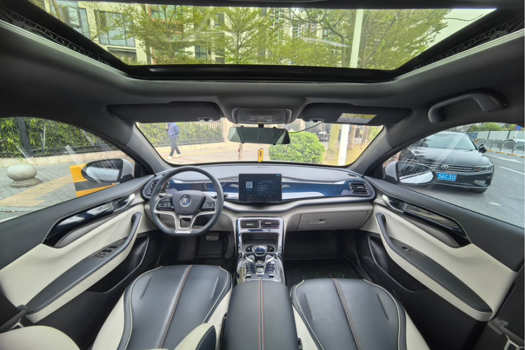 比亚迪 秦PLUS 2021款 EV 400KM 豪华型局部细节9001