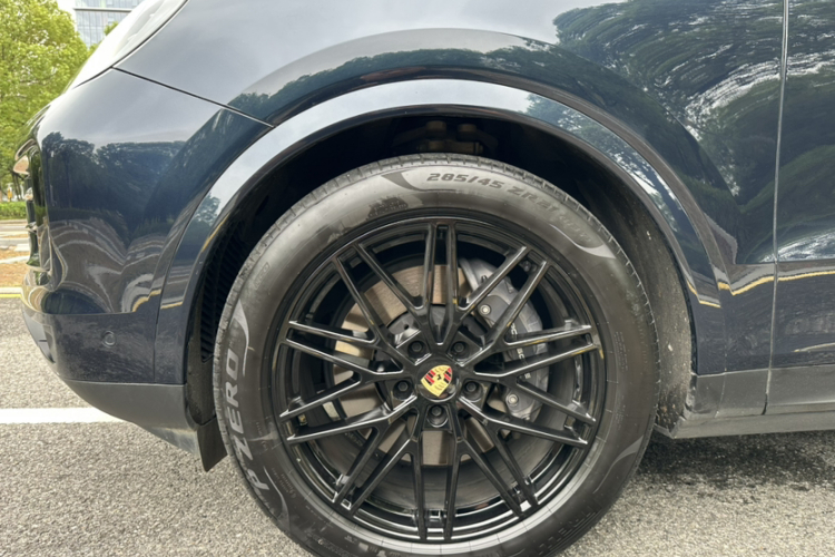 保时捷 2024款 Cayenne 3.0T车身外观6004