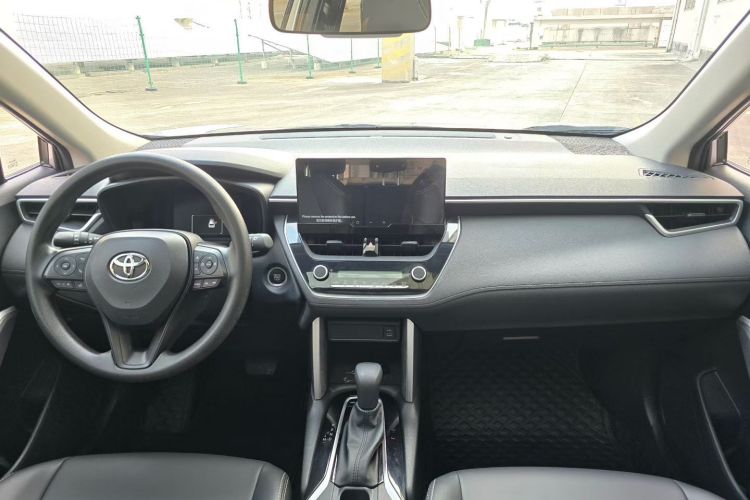 丰田 卡罗拉锐放 2023款 2.0L 精英版车身外观6006