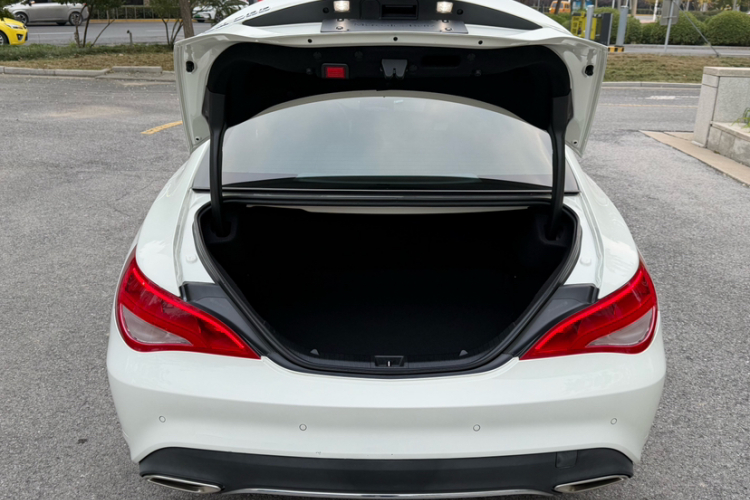 奔驰CLA 2017款 CLA 200 动感型局部细节23