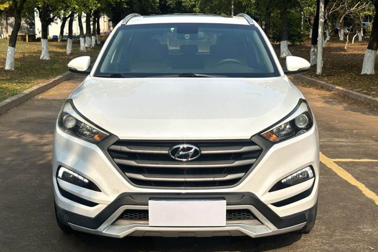 现代 途胜 2015款 1.6T 双离合两驱智能型车身外观6004