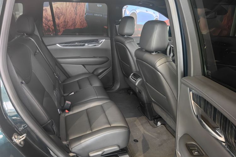 凯迪拉克XT6 2022款 2.0T 七座两驱豪华型中控内饰7008