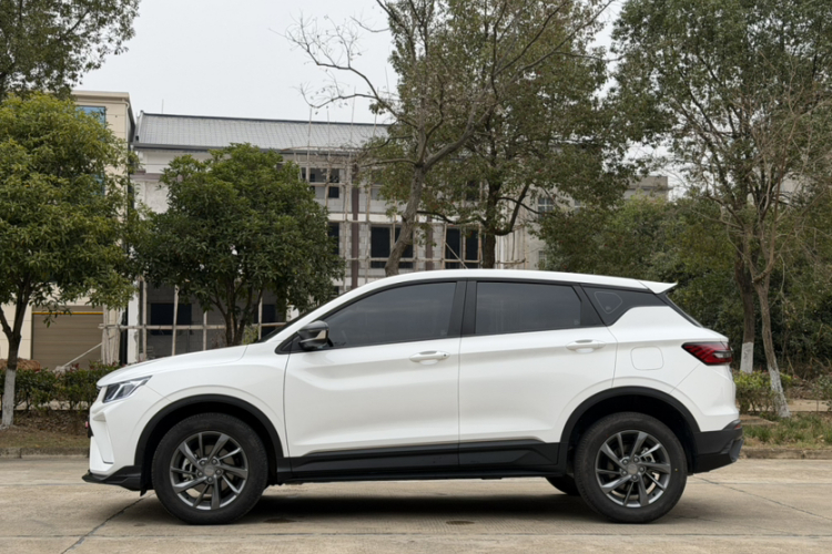 吉利汽车 缤越 2025款 1.5L CVT超能版车身外观6003