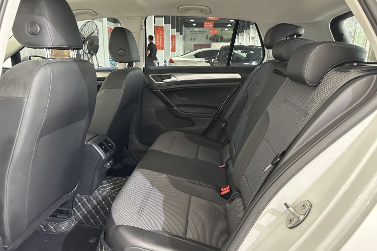 大众 高尔夫 2020款 挚爱版 280TSI DSG舒适型中控内饰7003