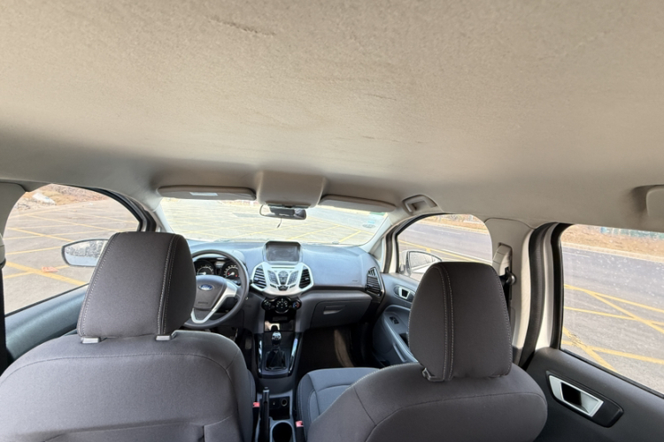 福特 翼搏 2013款 1.5L 手动风尚型局部细节22