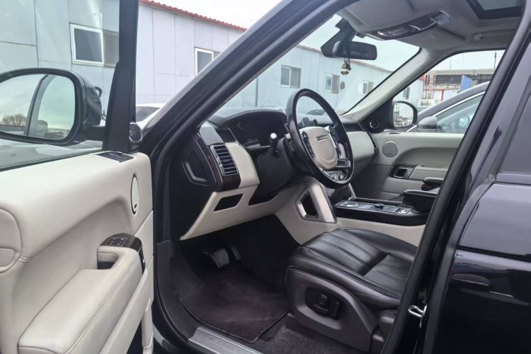 路虎 揽胜 2016款 3.0 SC V6 Vogue中控内饰7001