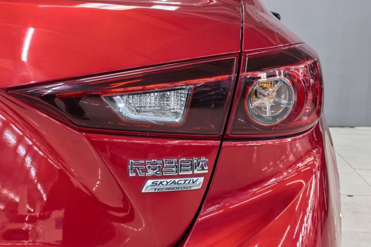 马自达3 昂克赛拉 2017款 三厢 1.5L 自动舒适型 国V车身外观6006