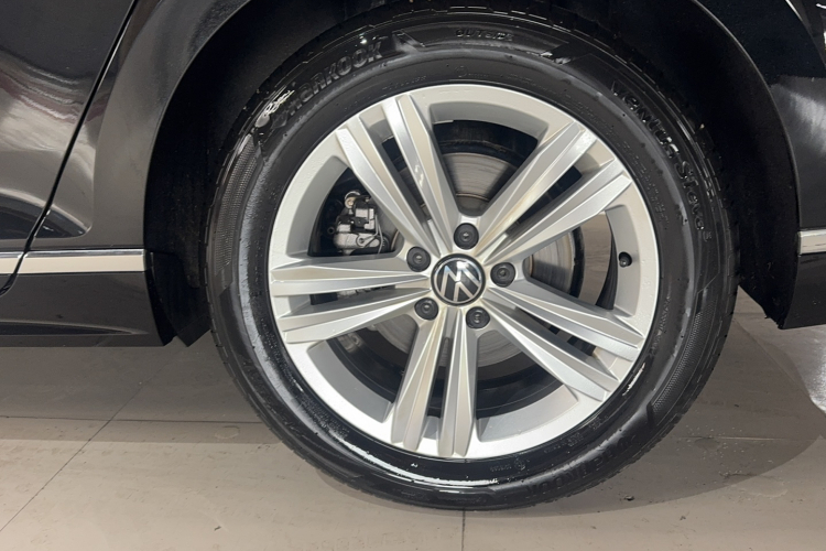 大众 迈腾 2025款 众享款 280TSI DSG舒适型车身外观6010