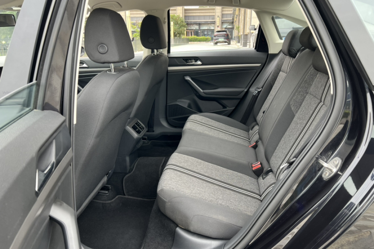 大众 朗逸 2021款 1.5L 自动风尚版中控内饰7003