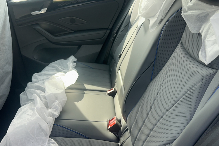 大众 途观L 2024款 PRO 330TSI 两驱R-Line智领版中控内饰7001