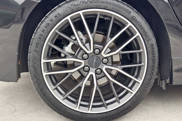 领克03 2023款 2.0TD DCT劲Pro局部细节9002