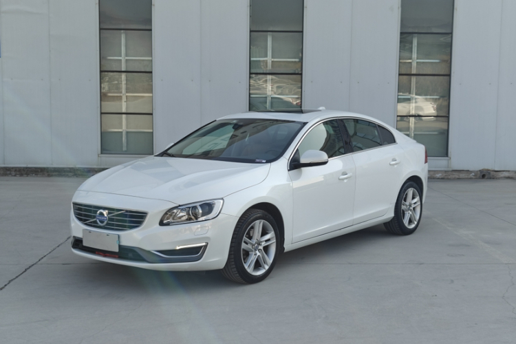 沃尔沃S60 2015款 S60L T5 智驭版车身外观6002
