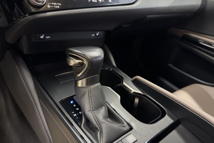 雷克萨斯ES 2022款 200 卓越版局部细节18