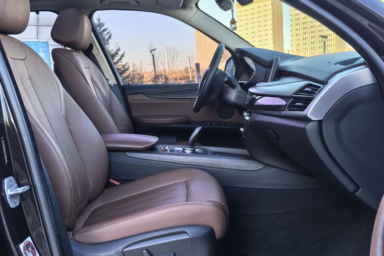 宝马X5（平行进口）中控内饰7005