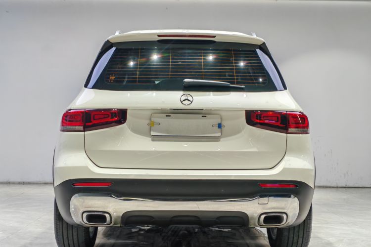 奔驰GLB 2022款 改款二 GLB 200 动感型车身外观6004