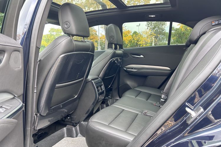 凯迪拉克XT4 2021款 28T 两驱领先型中控内饰7003