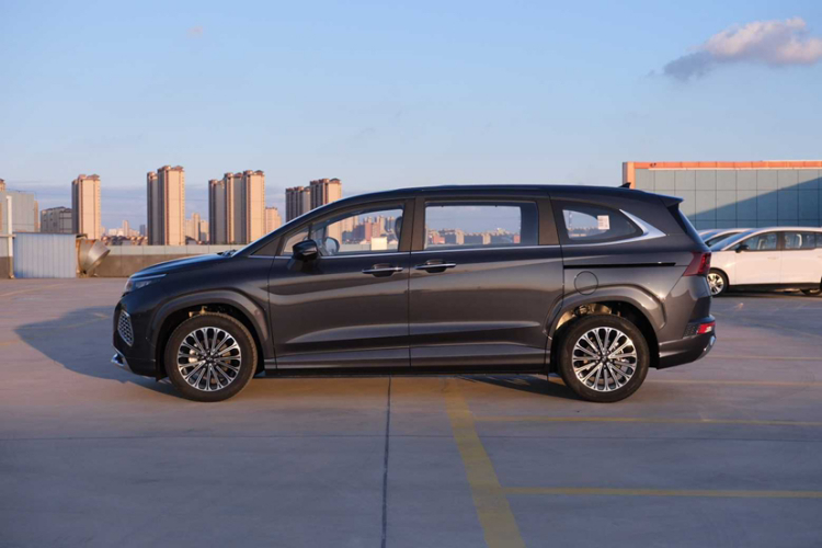 现代 库斯途 2024款 270TGDi LUX 尊贵版车身外观6003