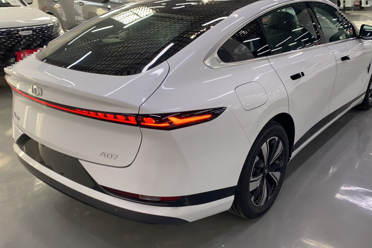 长安启源A07 2025款 蓝鲸增程版 140精英型车身外观6003