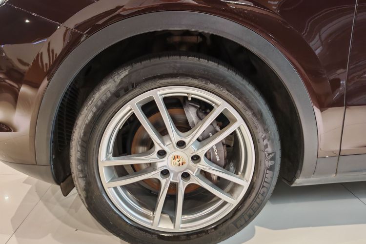 保时捷 2019款 Cayenne 3.0T车身外观6007