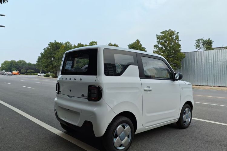 吉利银河 2024款 熊猫mini 200km 耐力熊车身外观6005