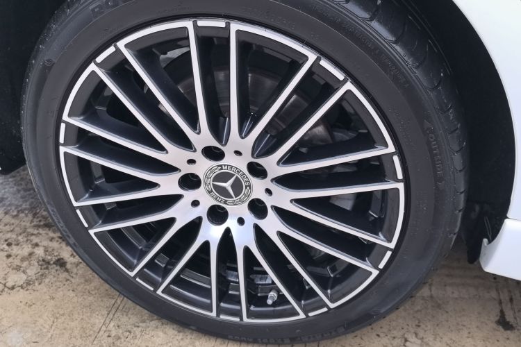 奔驰C级 2022款 改款 C 260 L 运动版车身外观6006