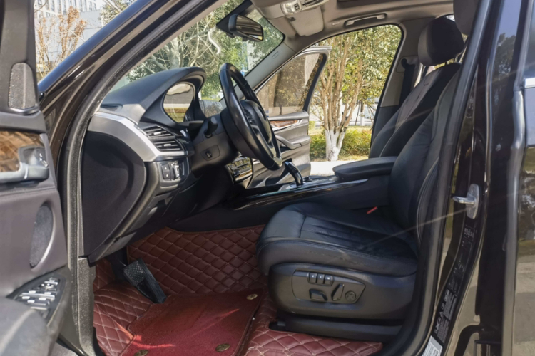 宝马X5(进口) 2014款 xDrive35i 典雅型中控内饰7004