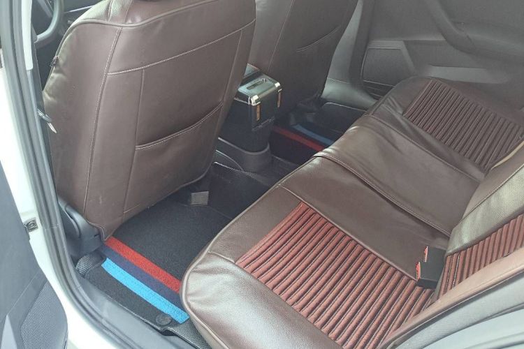 大众 桑塔纳 2021款 1.5L 手动风尚版中控内饰7006