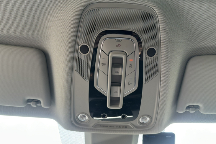 奥迪Q5L 2018款 40 TFSI 荣享时尚型 国V中控内饰7008